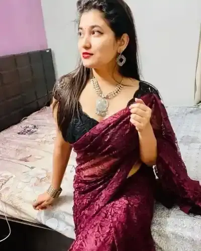 Maloya Call Girl